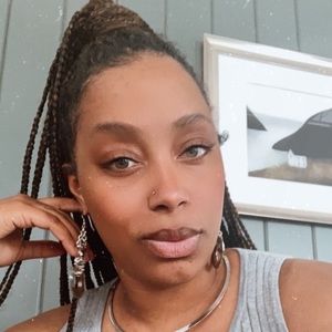 Meet your Posher, Jasmine